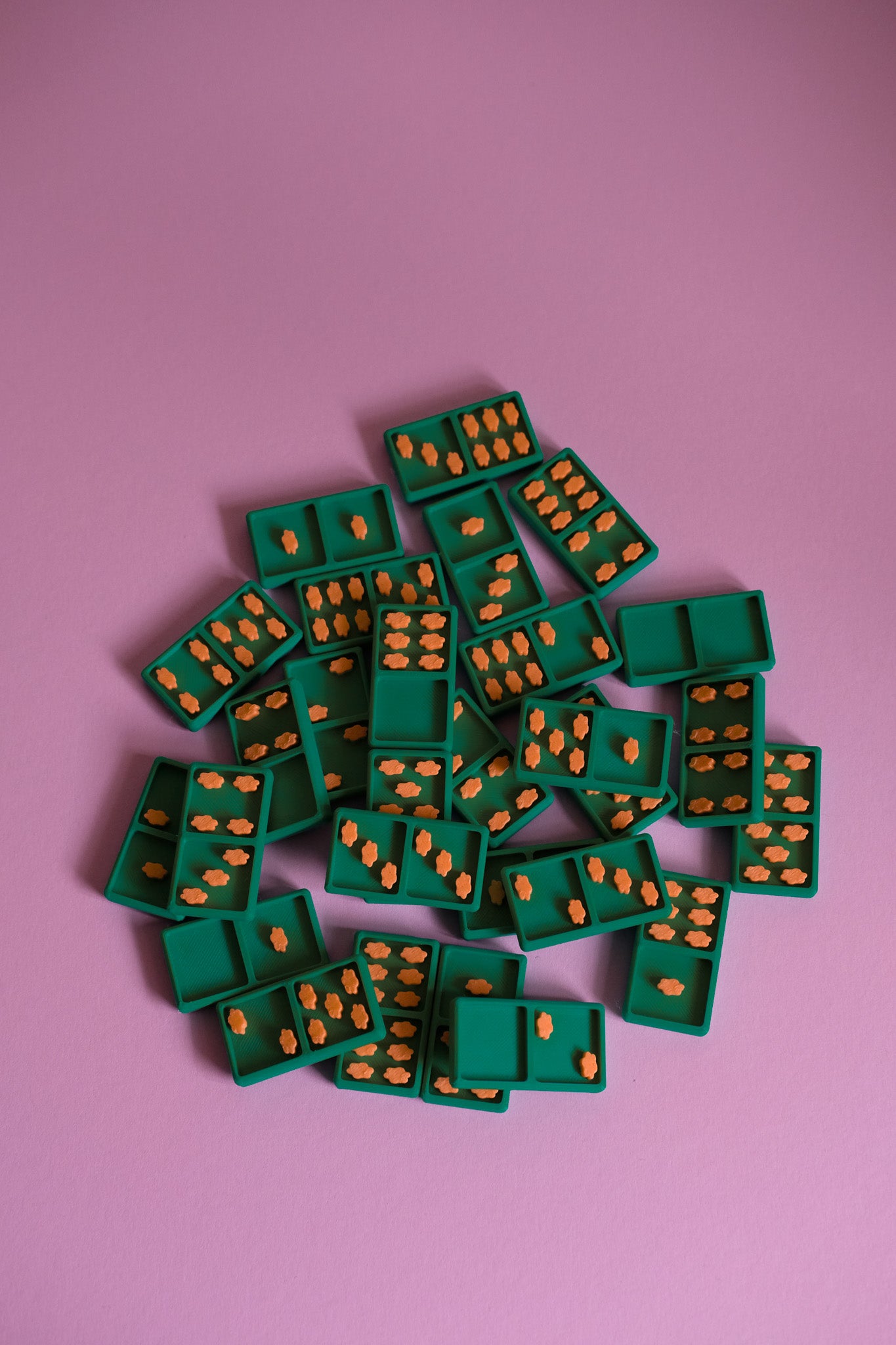 Kiki Dominoes (Dark Green - Orange)