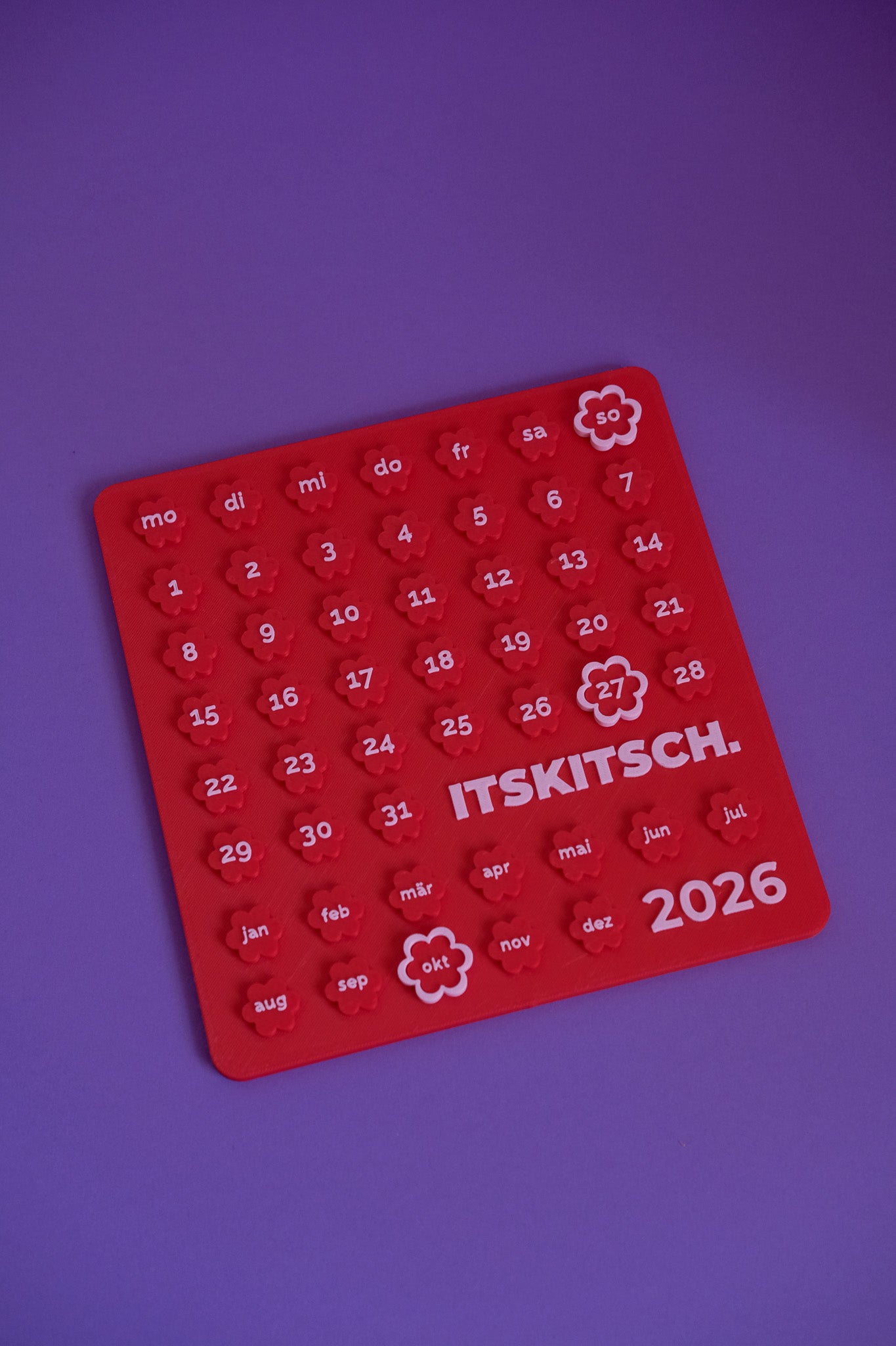 2026 CLOUD CALENDAR - Red